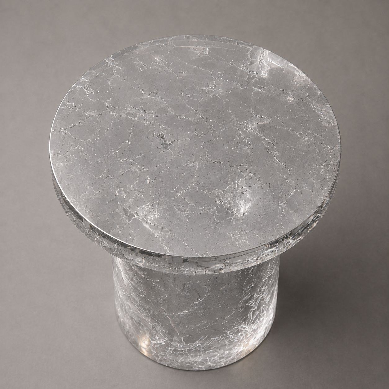FROSTED TABLE — view 3